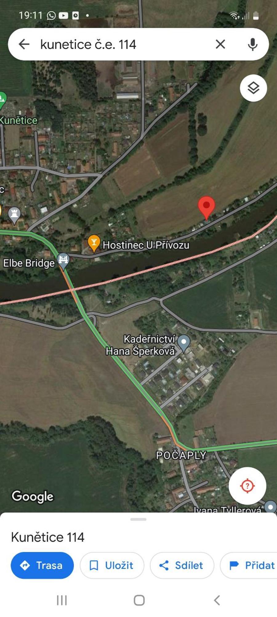 Bungalov Na Brehu Labe S Vlastnim Molem Pardubice Eksteriør bilde